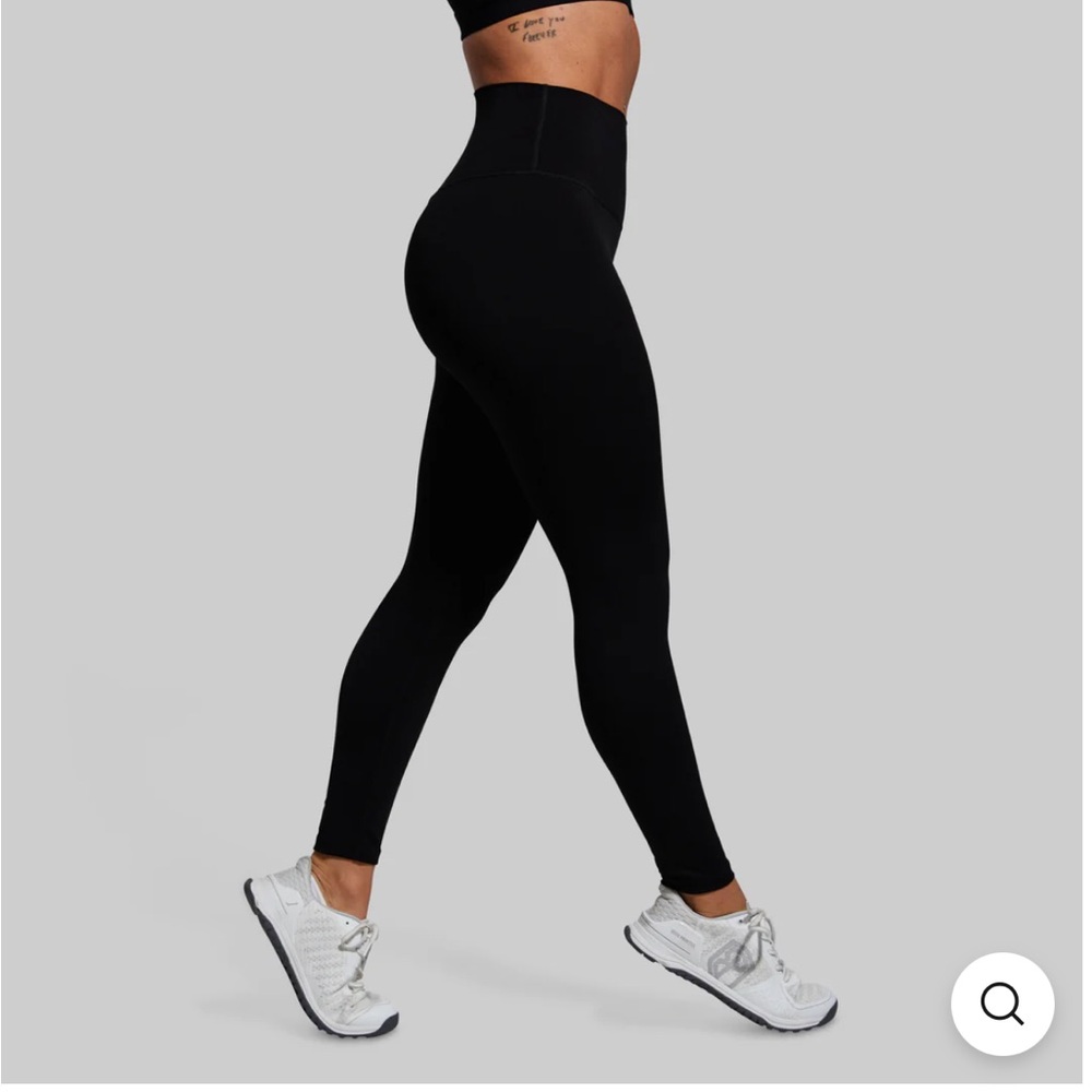 NWOT born primitive synergy legging